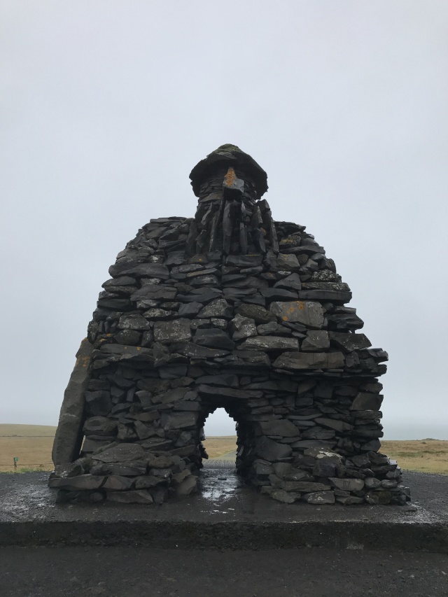 2017/08(August)/Iceland/4Star/640x480_2017-08-27-Iceland-33-Arnarstapi-Badur-Snafellsas-troll.JPG