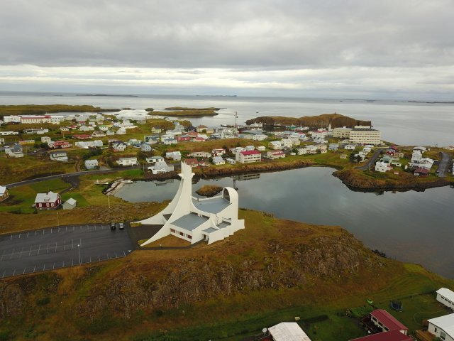 2017-08-28-Iceland-006a-Church-of-Stykkisholmur-Drone-5.JPG