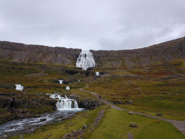 2017-08-28-Iceland-077-Dynjandi-Waterfalls-drone.JPG