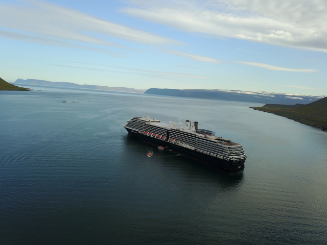 2017/08(August)/Iceland/4Star/640x480_2017-08-29-Iceland-036-Isafjorour-drone-cruise-ship.JPG