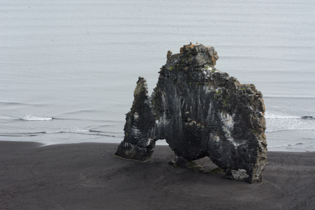 2017-08-30-Iceland-013-HvItserkur.jpg