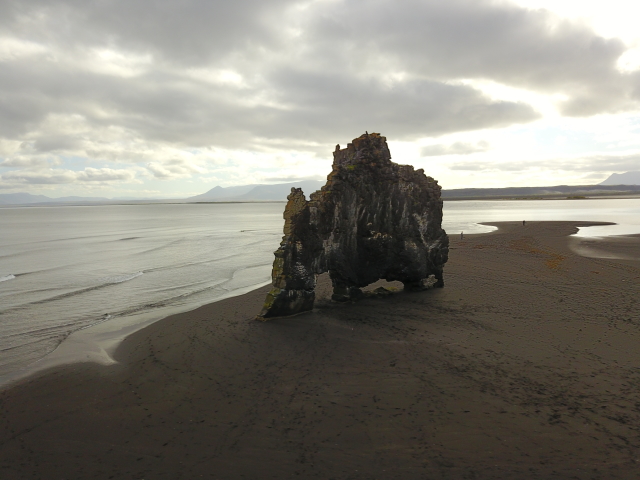 2017/08(August)/Iceland/4Star/640x480_2017-08-30-Iceland-020-HvItserkur-drone.JPG