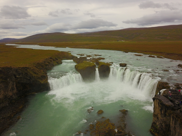 2017/08(August)/Iceland/4Star/640x480_2017-08-31-Iceland-014-Gooafoss-Waterfall-drone.JPG