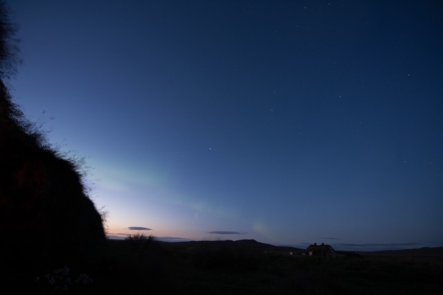 2017-08-31-Iceland-225-Saenautasel-Hobbit-Home-Northern-Lights.jpg