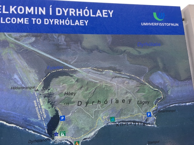 2017-09-02-Iceland-14-Dyrholaey-sign.JPG