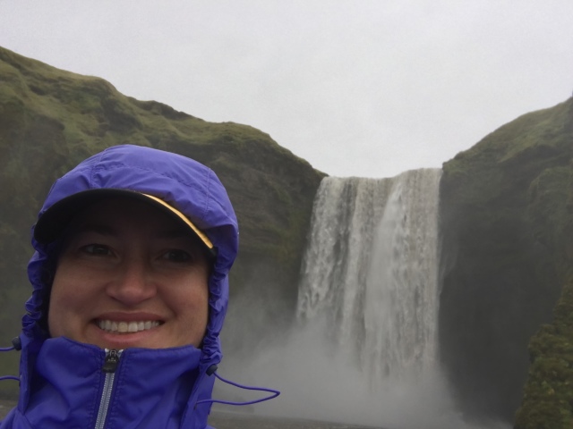 2017/08(August)/Iceland/4Star/640x480_2017-09-02-Iceland-46-Skogafoss-Suzi.JPG