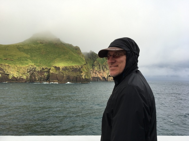 2017-09-03-Iceland-011-Vestmannaeyjar-small-volcanic-island-Travis-puffins-ferry.JPG