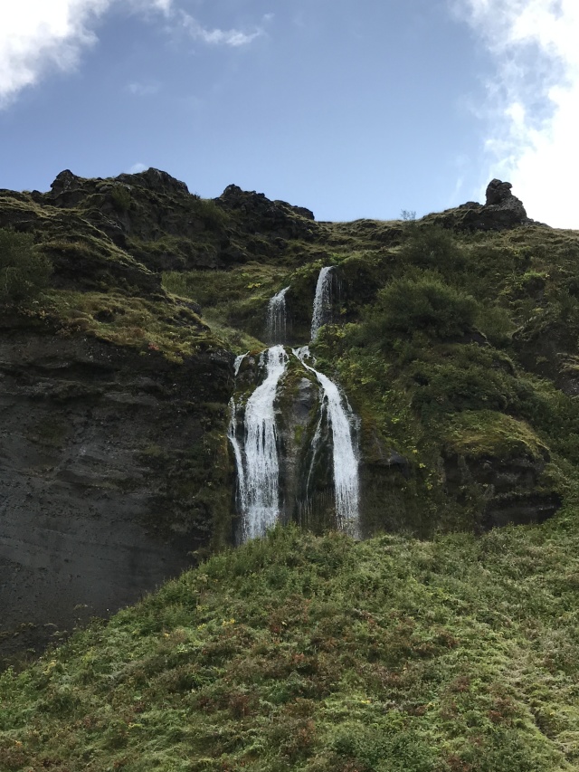 2017/08(August)/Iceland/4Star/640x480_2017-09-03-Iceland-041-Seljalandsfoss.JPG