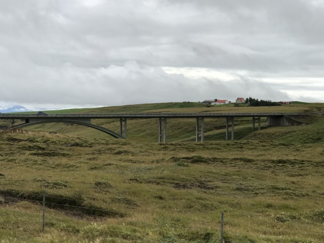 2017-09-03-Iceland-058-Urrioafoss-bridge.JPG