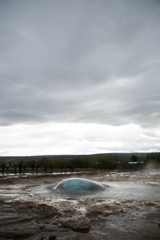 2017-09-04-Iceland-060-Geysir-little-blow.jpg