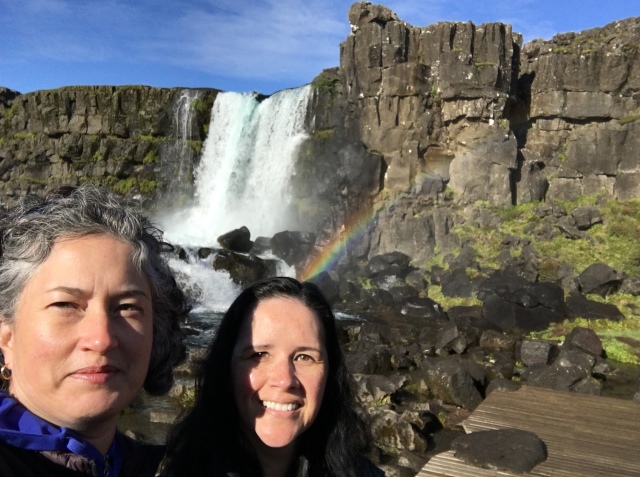 2017-09-05-Iceland-09-Thingvallavatn-Thingville-Suzi-Kris.JPG