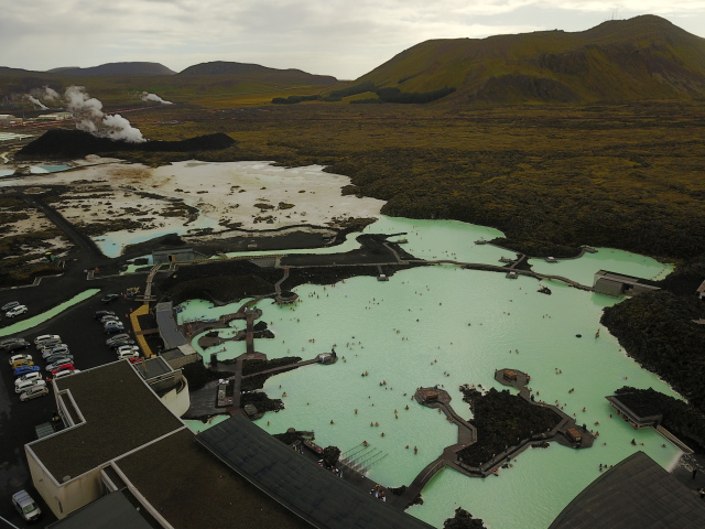 2017-09-05-Iceland-33-Blue-Lagoon-drone.JPG