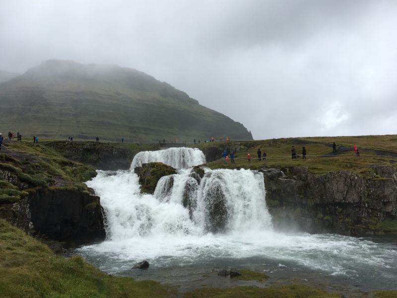 2017/08(August)/Iceland/4Star/800x600_2017-08-27-Iceland-50-Kirkjufellsfoss.JPG