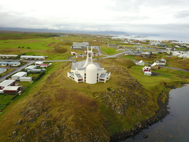 2017-08-28-Iceland-006a-Church-of-Stykkisholmur-Drone-2.JPG