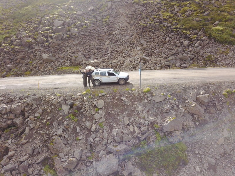 2017/08(August)/Iceland/4Star/800x600_2017-08-28-Iceland-051-Highway-60-waterfalls-drone.JPG