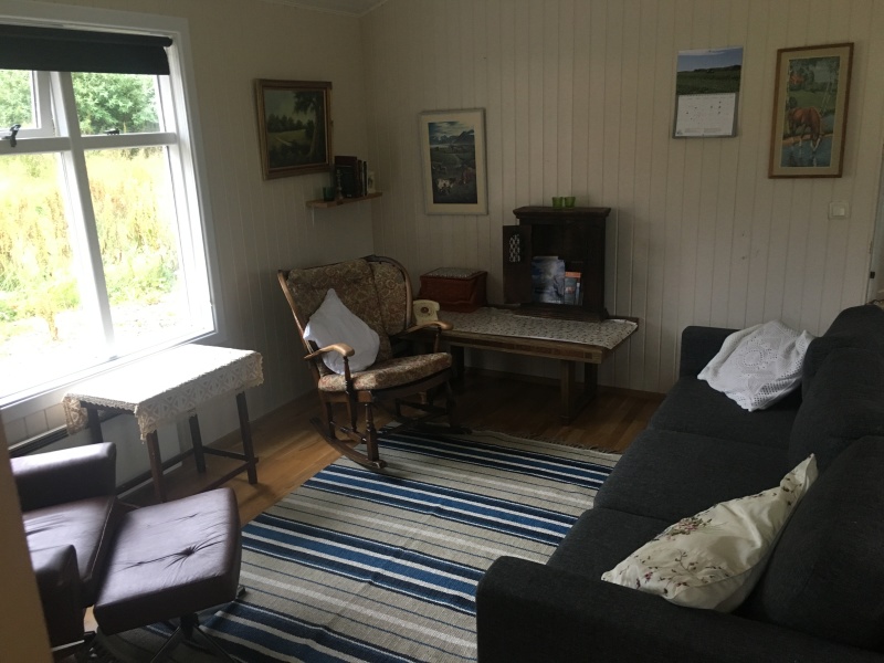2017-08-28-Iceland-114-Holl-Farm-AirBNB.JPG