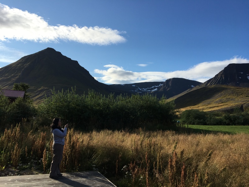2017-08-29-Iceland-017-Holl-Farm-AirBNB.JPG