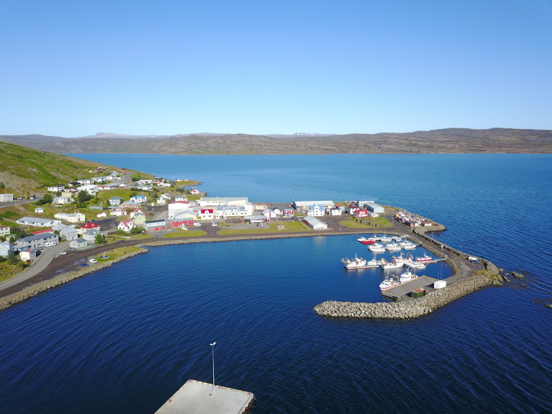 2017/08(August)/Iceland/4Star/800x600_2017-08-29-Iceland-101-HolmavIk-drone.JPG