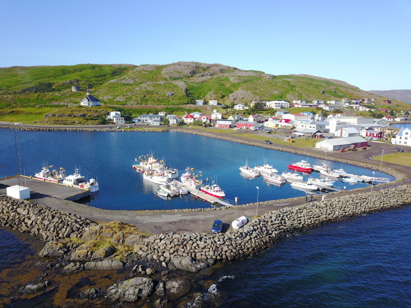 2017/08(August)/Iceland/4Star/800x600_2017-08-29-Iceland-106-HolmavIk-drone.JPG