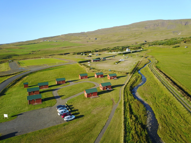 2017/08(August)/Iceland/4Star/800x600_2017-08-29-Iceland-132-Hvammstangi-drone.JPG