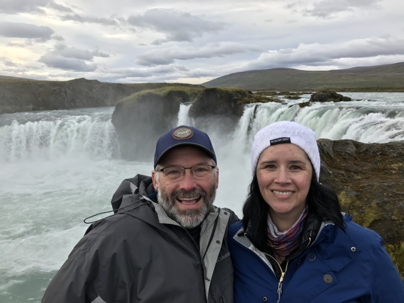 2017/08(August)/Iceland/4Star/800x600_2017-08-31-Iceland-021-Gooafoss-Waterfall-Bill-Kris.JPG