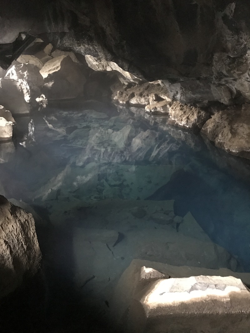 2017-08-31-Iceland-058-Grjotagja-Cave-Game-of-Thrones-Cave.JPG