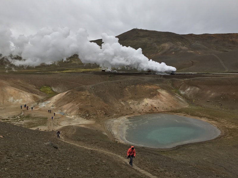2017/08(August)/Iceland/4Star/800x600_2017-08-31-Iceland-094-Geothermal-power-plant-drone.JPG