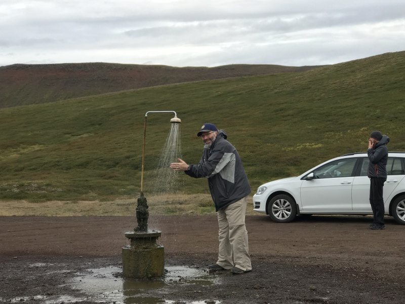 2017/08(August)/Iceland/4Star/800x600_2017-08-31-Iceland-113-Outdoor-heated-shower-constantly-running-Bill.JPG