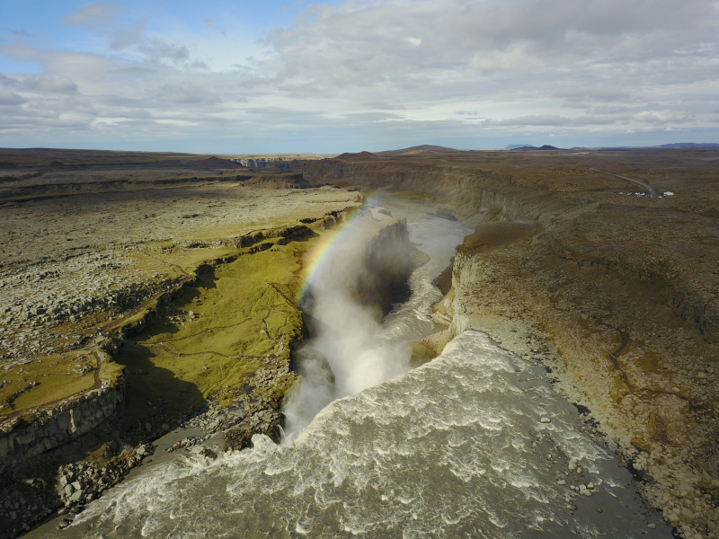 2017/08(August)/Iceland/4Star/800x600_2017-08-31-Iceland-130-Dettifoss-drone.JPG