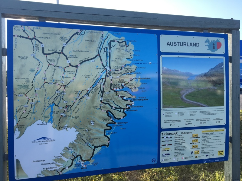 2017/08(August)/Iceland/4Star/800x600_2017-09-01-Iceland-009.JPG
