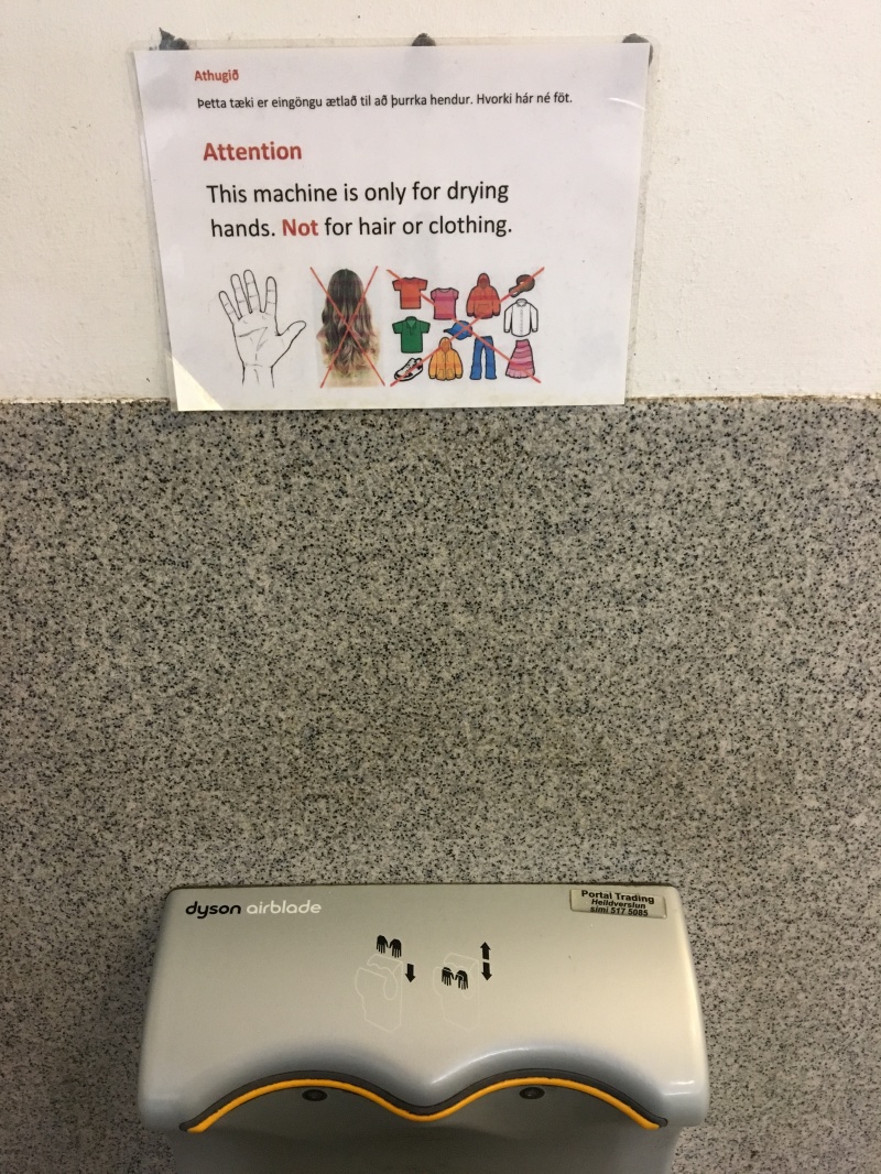 2017/08(August)/Iceland/4Star/800x600_2017-09-01-Iceland-156-Skaftafellsstofa-park-bathroom-sign.JPG