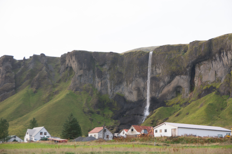 2017/08(August)/Iceland/4Star/800x600_2017-09-01-Iceland-161-waterfall.jpg