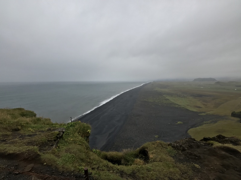 2017/08(August)/Iceland/4Star/800x600_2017-09-02-Iceland-15-Dyrholaey-black-sand.JPG
