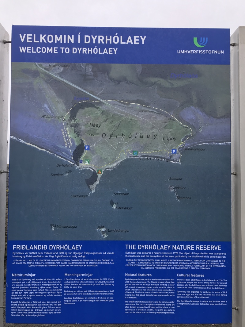 2017-09-02-Iceland-27-Dyrholaey-sign.JPG