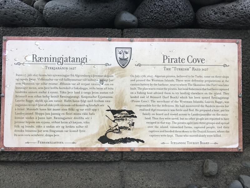 2017-09-02-Iceland-76-Vestmannaeyjar-small-volcanic-island-pirate-cove-sign.JPG