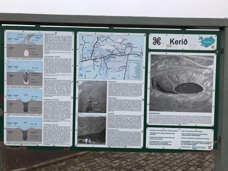 2017-09-03-Iceland-191-Kerid-Crater-Lake-sign.JPG