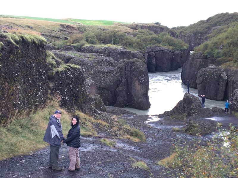 2017-09-04-Iceland-096-Bruarhloo-slot-canyon-Bill-Kris.JPG