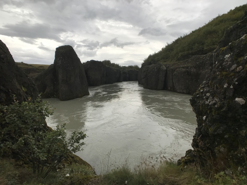 2017-09-04-Iceland-103-Bruarhloo-slot-canyon.JPG