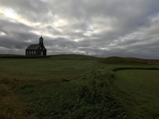 2017-08-24-Iceland-05-Church.JPG