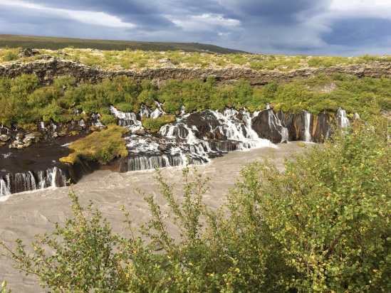 2017-08-26-Iceland-30-Hraunfossar-falls.JPG