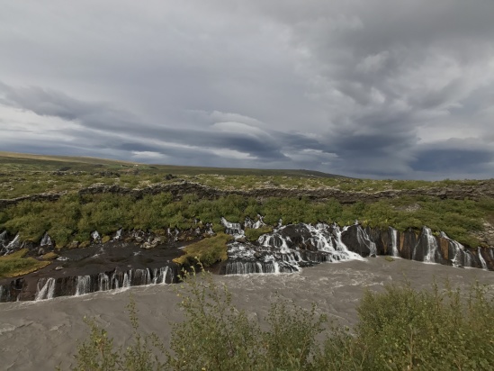 2017-08-26-Iceland-31-Hraunfossar-falls.JPG