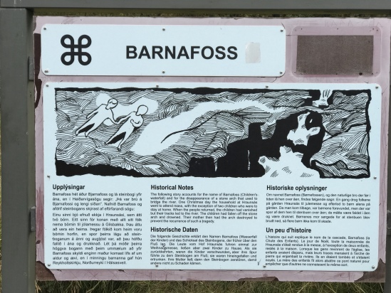 2017-08-26-Iceland-37-Barnafoss-missing-children.JPG