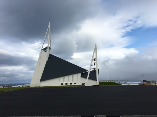 2017-08-28-Iceland-006-Church-of-Stykkisholmur.JPG