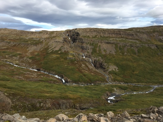 2017-08-28-Iceland-044-Highway-60-waterfall.JPG