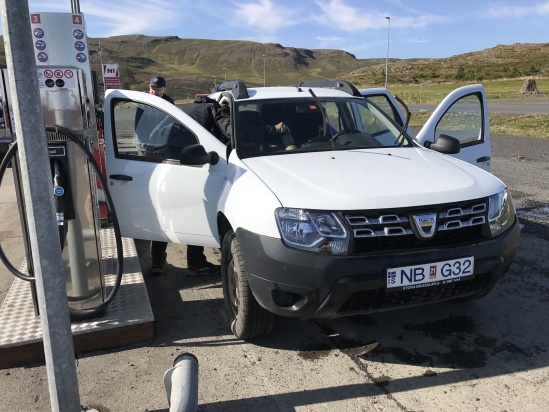 2017-08-29-Iceland-084-Duster-needs-fuel-near-HolmavIk-also-car-wash.JPG