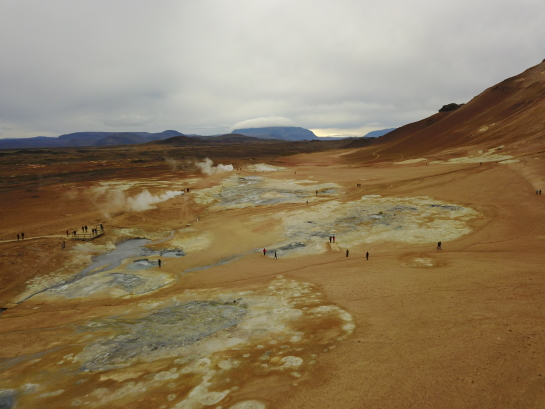 2017-08-31-Iceland-073-Namaskaro-drone.JPG