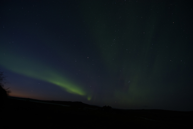 2017-08-31-Iceland-232-Saenautasel-Hobbit-Home-Northern-Lights.jpg