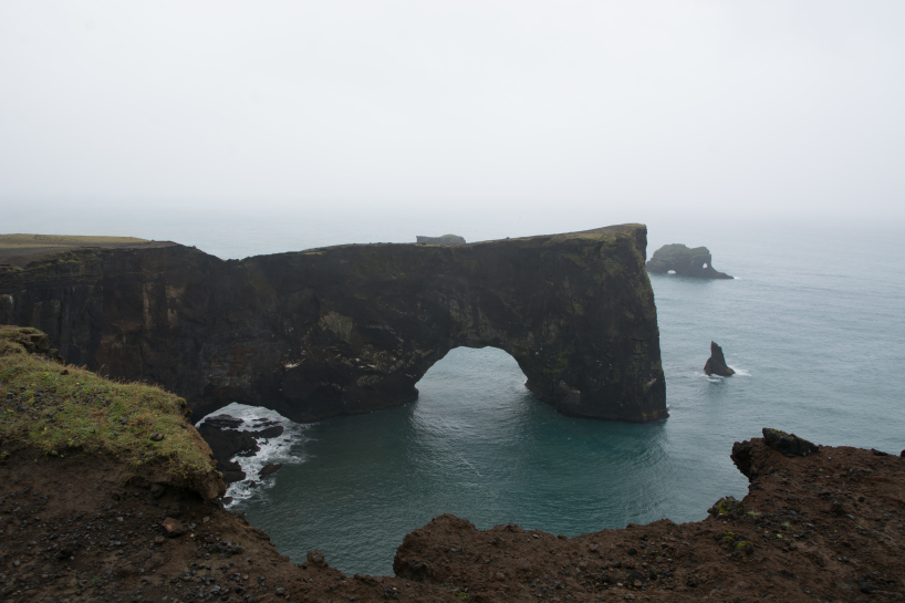 2017-09-02-Iceland-24-Dyrholaey-hole-in-rock.jpg
