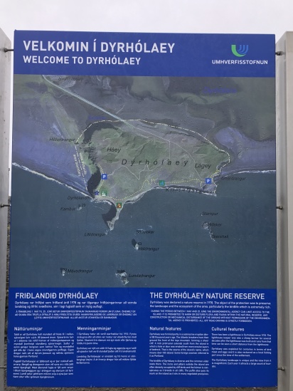 2017-09-02-Iceland-27-Dyrholaey-sign.JPG