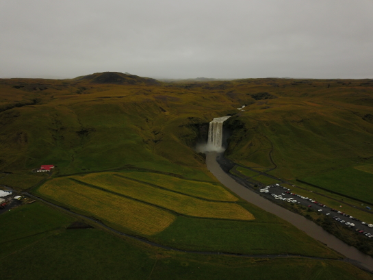 2017-09-02-Iceland-39-Skogafoss-drone.JPG